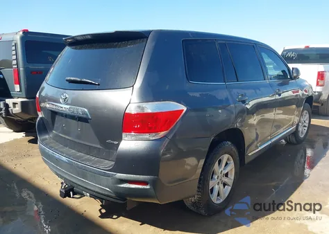 2012 Toyota Highlander Base V6 z USA, uszkodzony, nr VIN 5TDBK3EH8CS097730